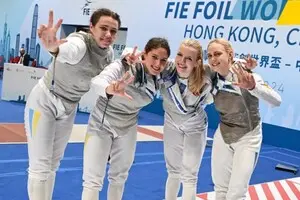 Українські фехтувальниці виграли історичну медаль на Кубку світу