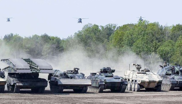Германия передает Украине ракеты для Patriot, инженерную технику и бронированную защиту