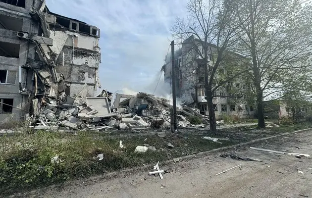 РФ превратила Очеретино в сплошные руины, многоэтажки уничтожены до фундамента