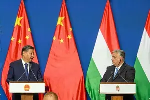 Сі Цзіньпін пообіцяв Віктору Орбану «золоту подорож»