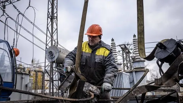 Сложная ситуация в энергетике: Кабмин делает ставку на децентрализацию – Шмыгаль