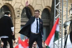В Венгрии растет рейтинг оппонента Орбана в преддверии выборов в Европарламент