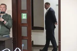 ВАКС третий день избирает меру пресечения Ермаку: онлайн-трансляция