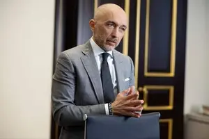 «Не соответствует действительности»: Пышный опроверг, что рекомендовал Веселого в «Сенс Банк»