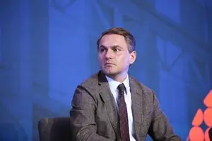 Не только генеральный прокурор: жена Кравченко также покинула Украину — СМИ