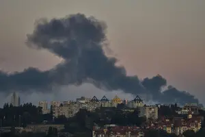 Киев стал прифронтовым городом, а поездки на поезде азартной игрой на выживание — Матернова