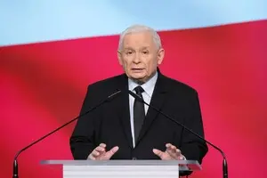 Украина рассматривала вариант создания единого государства с Польшей — Качиньский